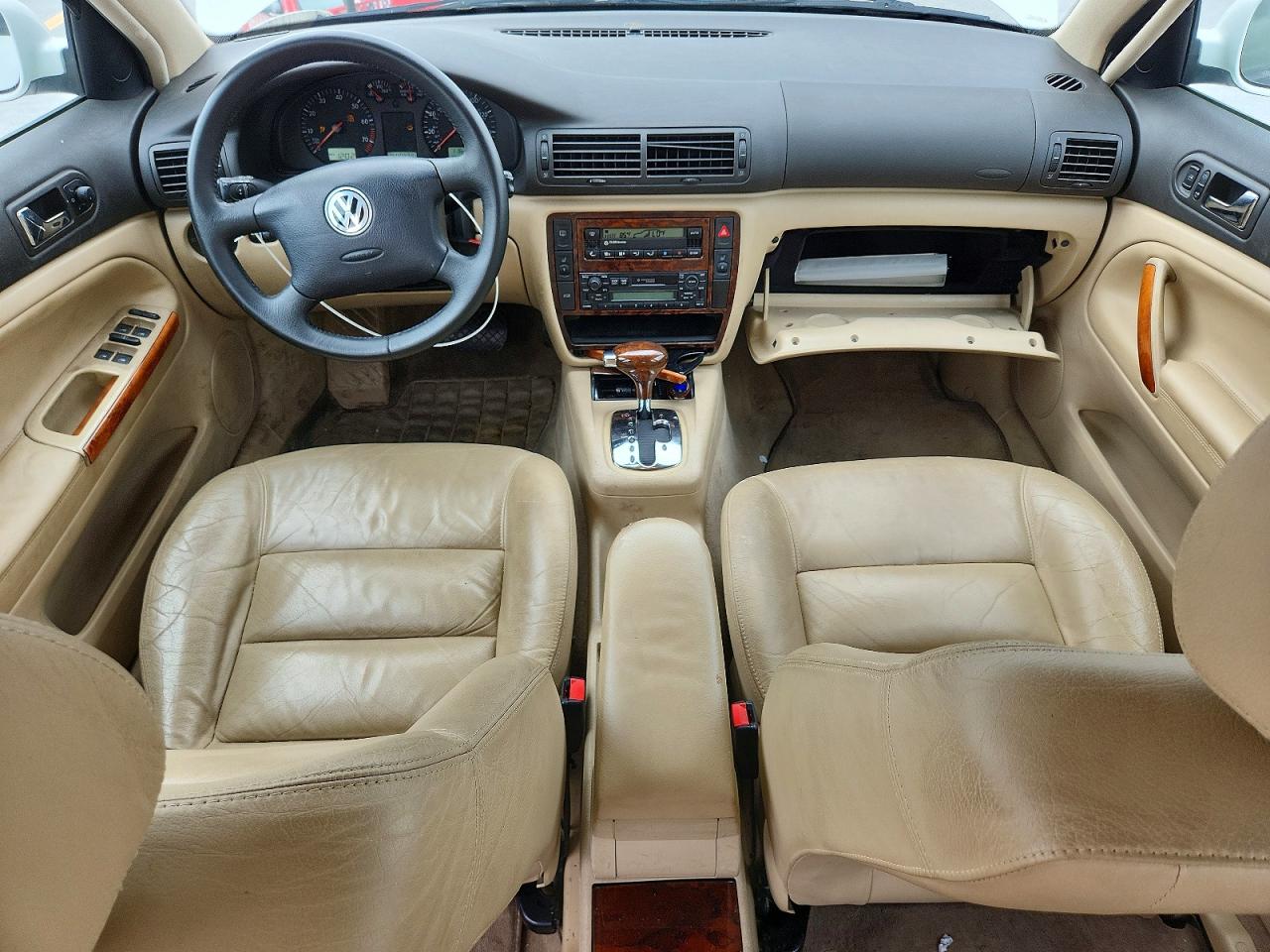 1999 VOLKSWAGEN Passat VIN WVWPD63B0XE491640 photo 8
