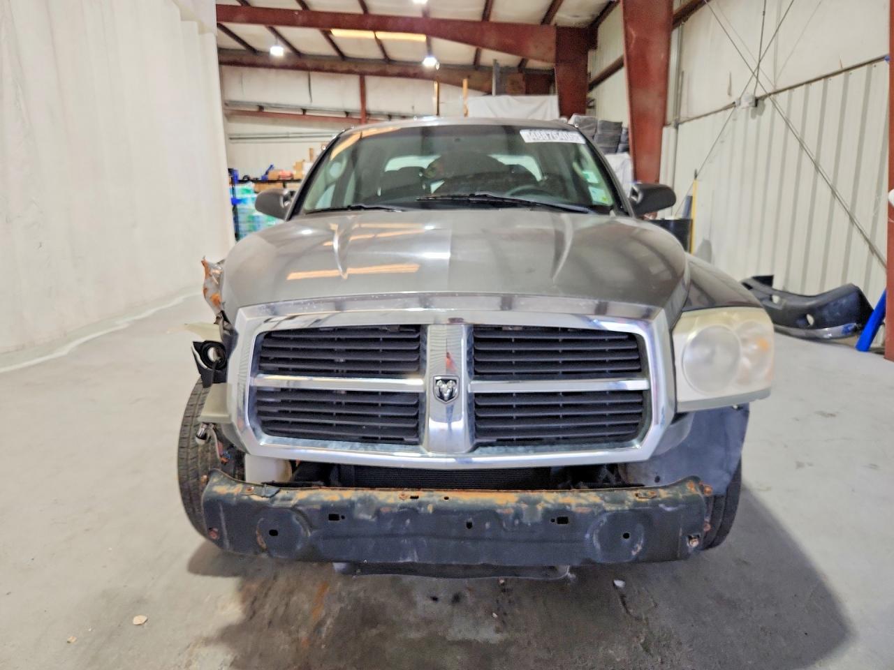 2005 Dodge Dakota VIN 1D7HE48N25S165920 photo 5