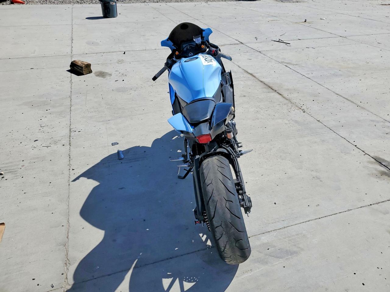 2025 YAMA Yzfr7 VIN JYARM38E5SA017995 photo 4