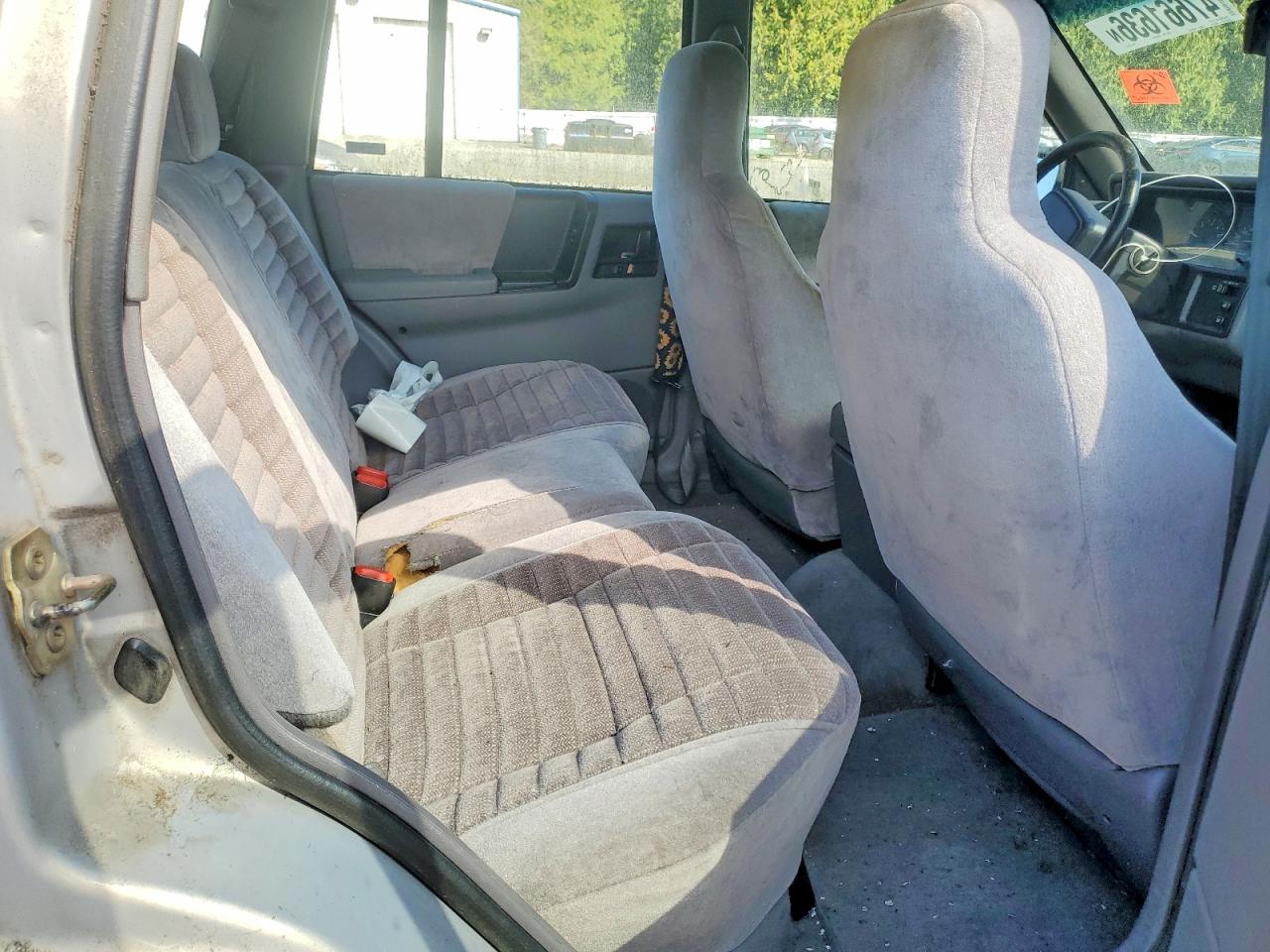 1995 JEEP Cherokee VIN 1J4GZ58S8SC563817 photo 11