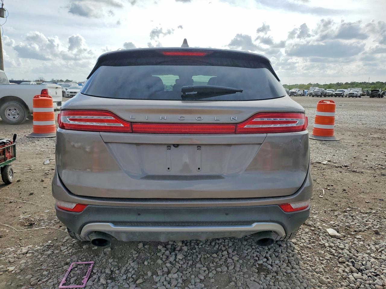 2018 Lincoln Mkc VIN 5LMCJ3C96JUL18679 photo 6