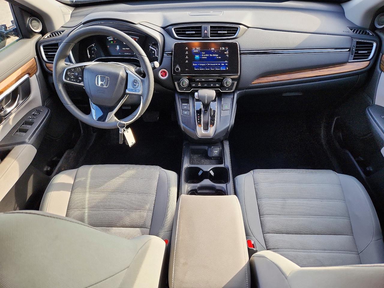 2017 Honda Crv VIN 2HKRW2H53HH668407 photo 8