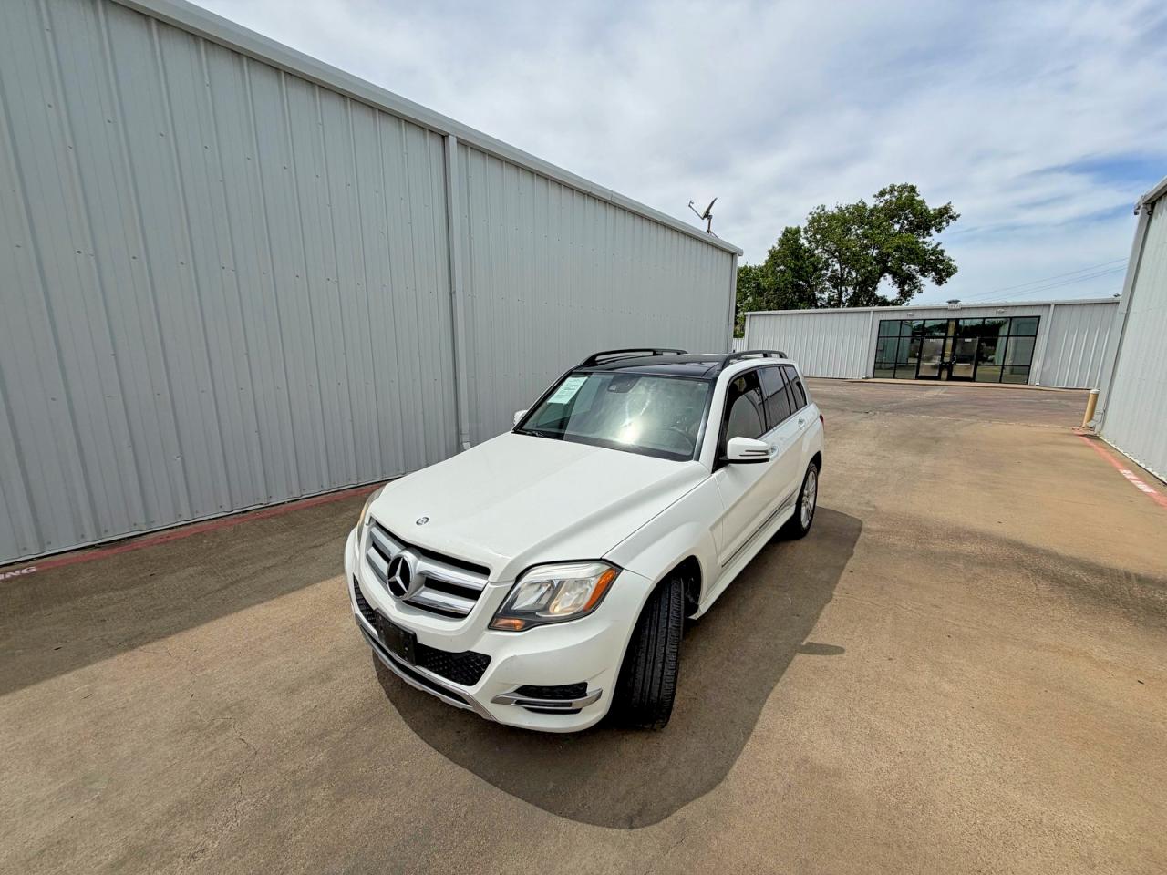 2015 Mercedes-Benz Glk-class VIN WDCGG5HB3FG431200 photo 2