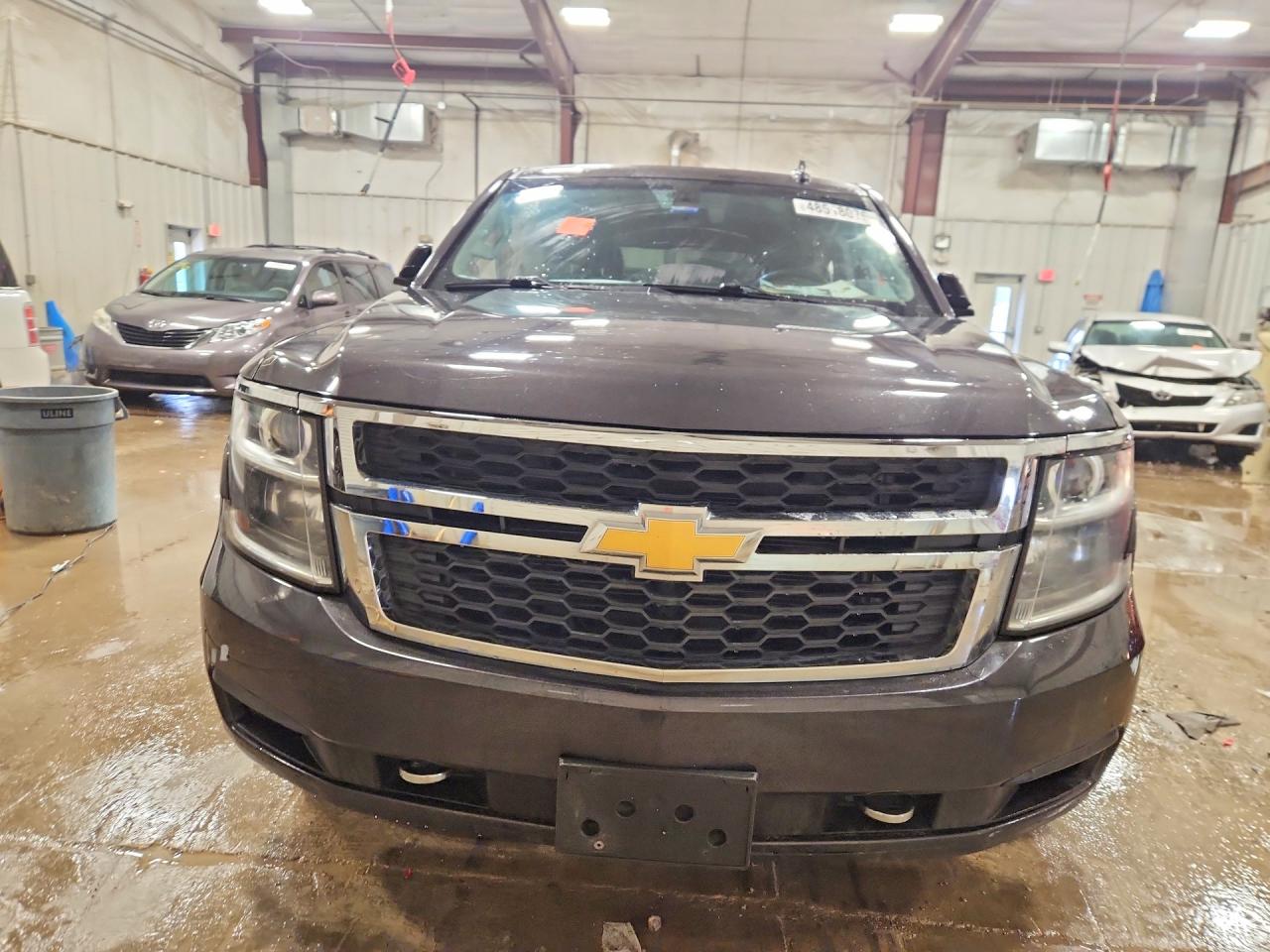 2017 Chevrolet Tahoe VIN 1GNSKFKCXHR210942 photo 5