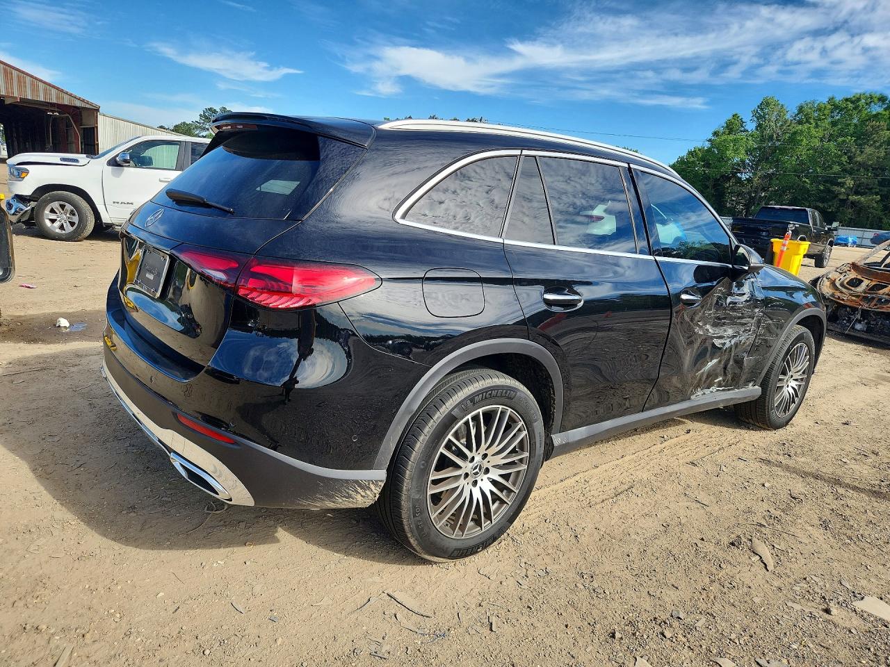 2026 MERCEDES-BENZ Glc class VIN W1NKM4GB4TF470196 photo 3
