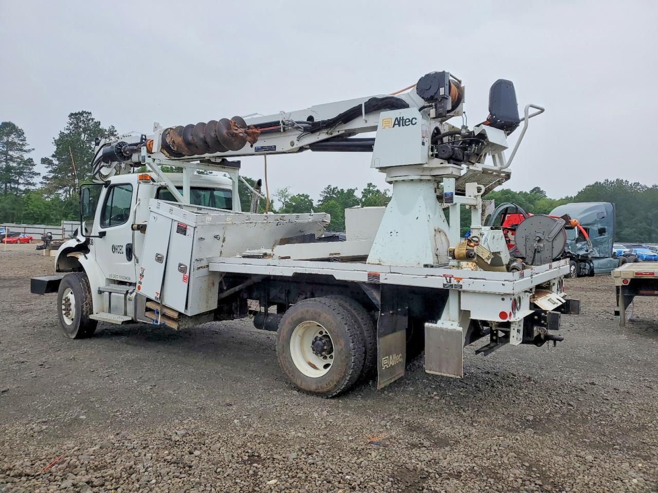 2024 FREIGHTLINER All other VIN 3ALDCXFC4RDUM8379 photo 3