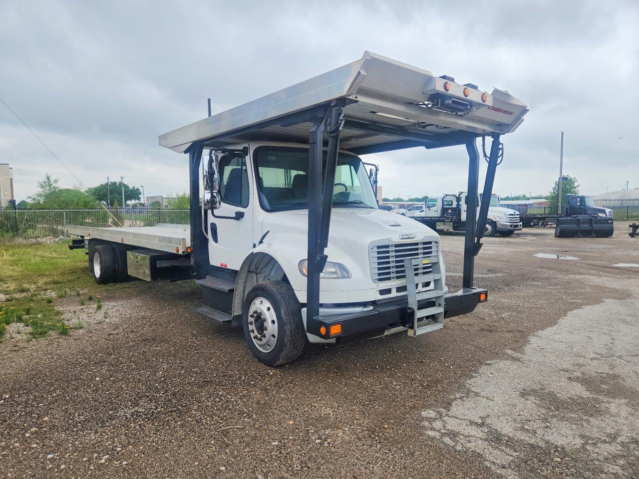 2017 FREIGHTLINER All other VIN 1FVACXCY4HHHY4645 photo 4