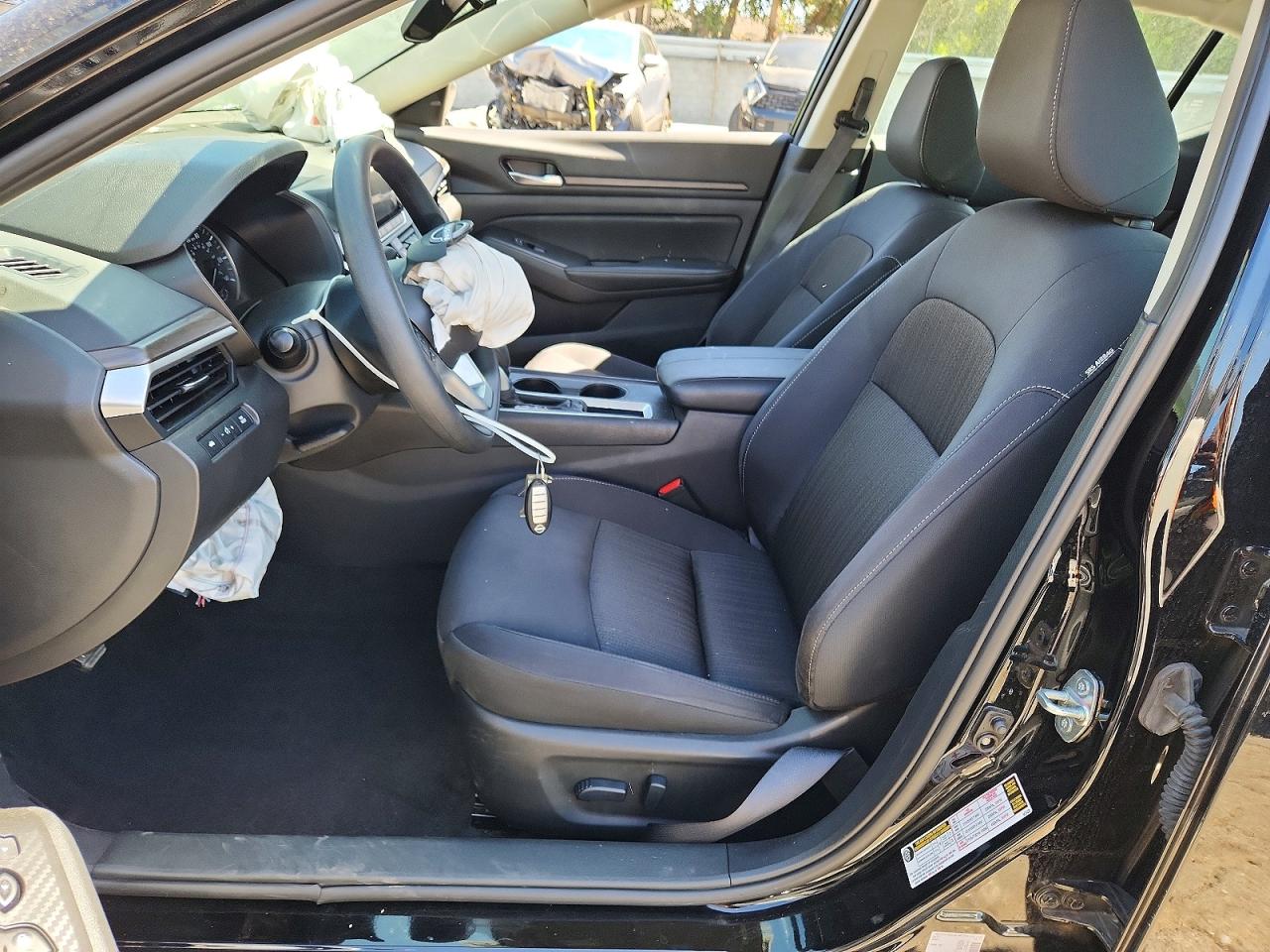 2025 Nissan Altima VIN 1N4BL4DV7SN397554 photo 7