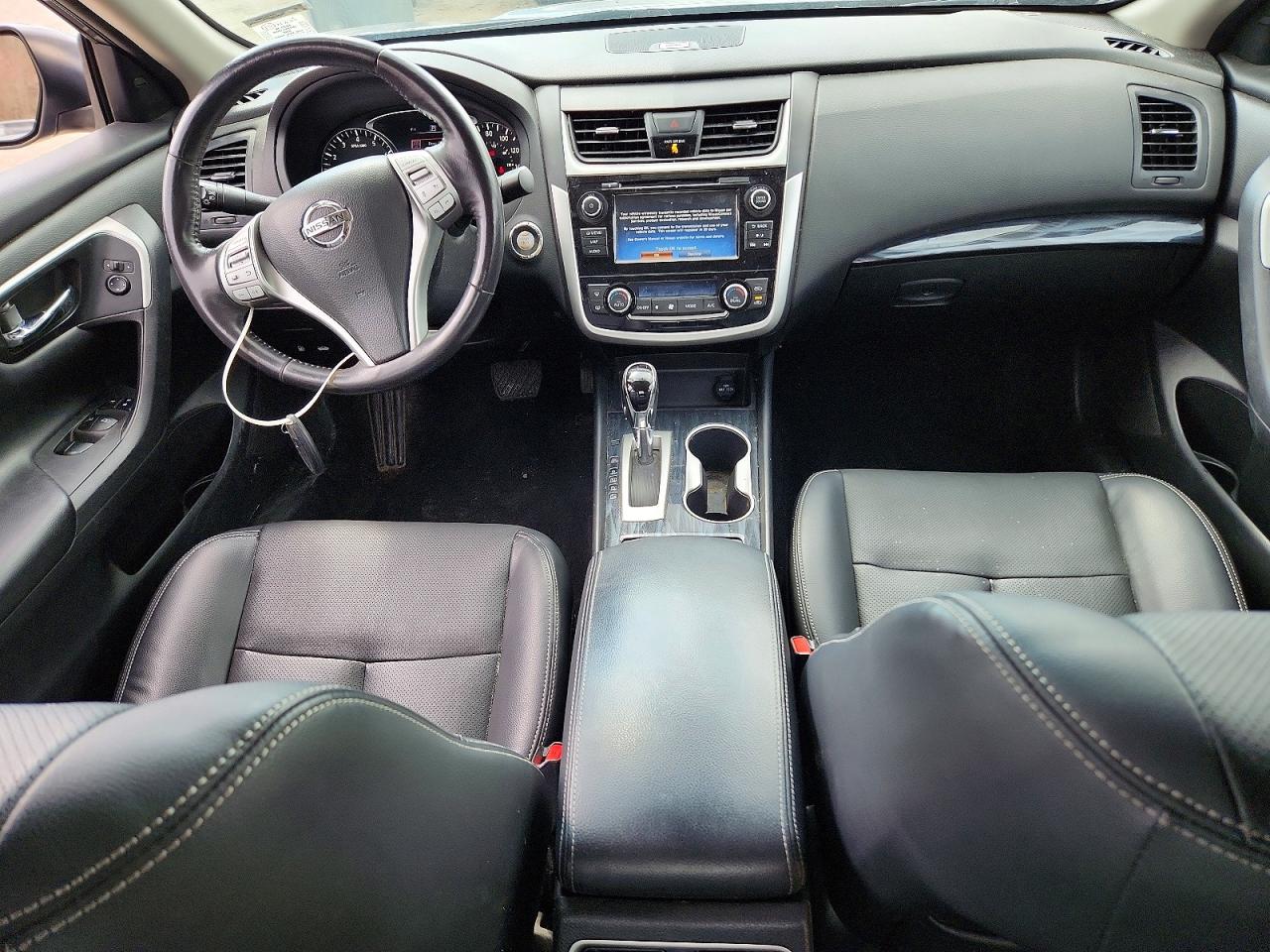2018 Nissan Altima VIN 1N4AL3AP4JC209594 photo 8