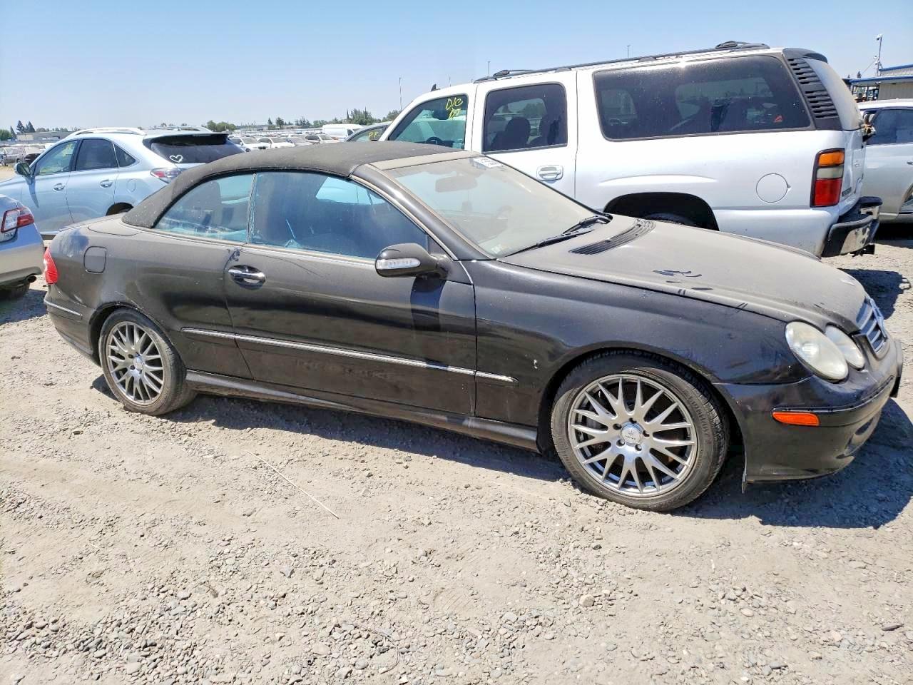 2005 MERCEDES-BENZ Clk-class VIN WDBTK75J55F156815 photo 4