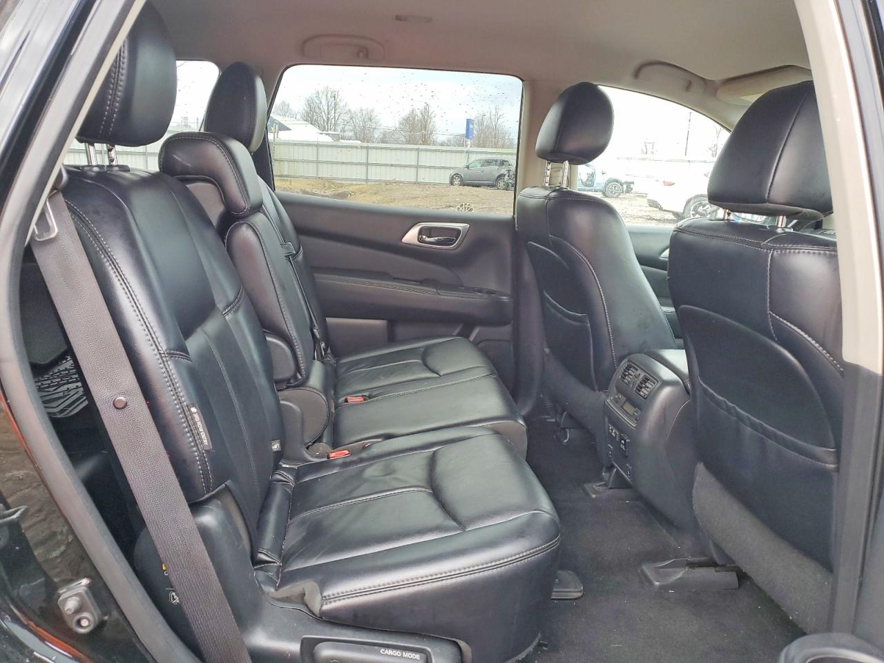 2019 Nissan Pathfinder VIN 5N1DR2MM3KC645724 photo 11