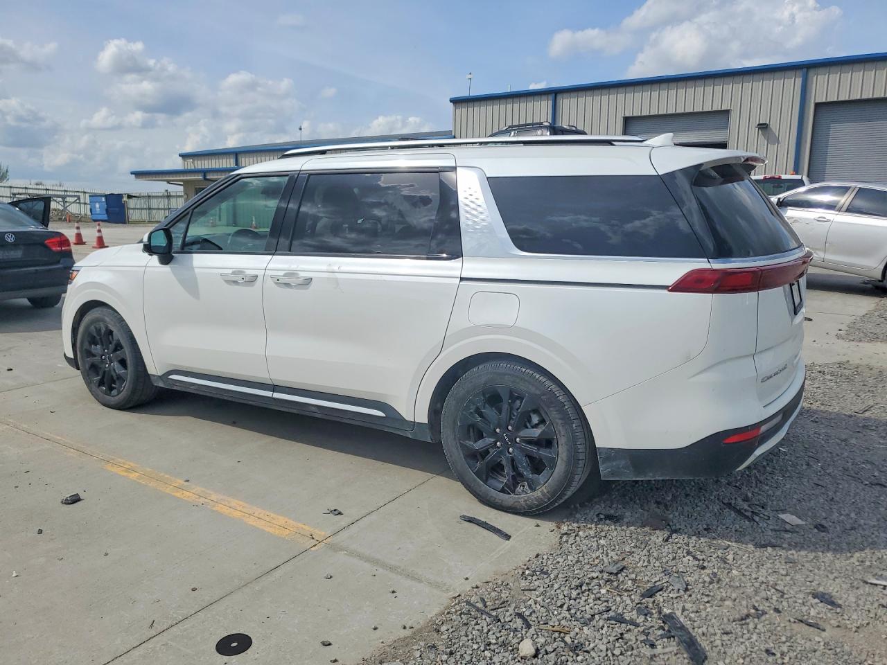 2022 Kia All other VIN KNDNE5H30N6080598 photo 2