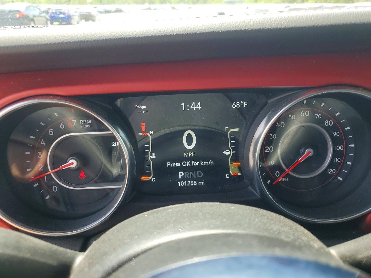 2019 Jeep Wrangler / VIN 1C4HJXFG5KW635793 photo 9
