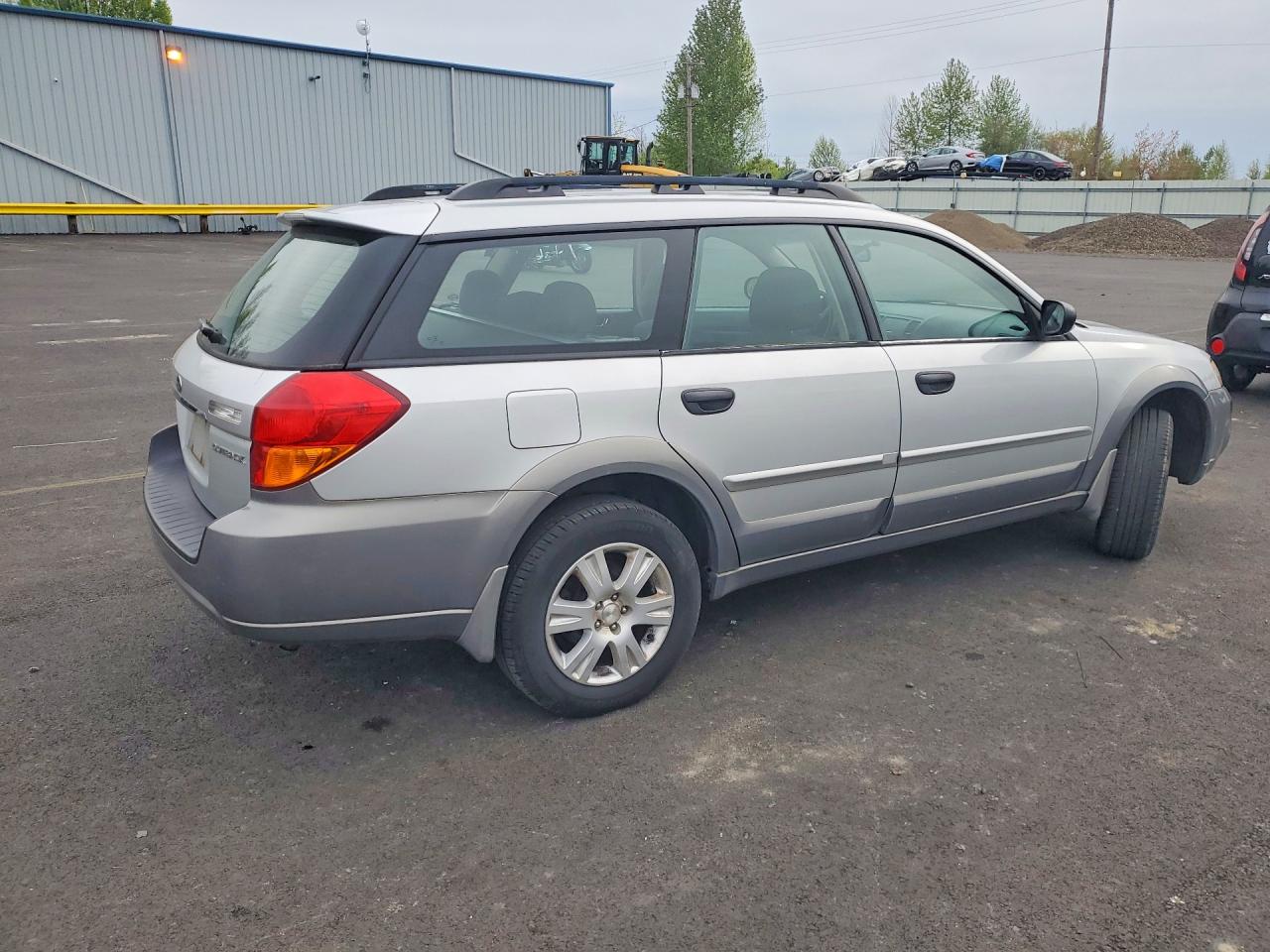 2005 Subaru LEGACY VIN 4S4BP61CX57351461 photo 3
