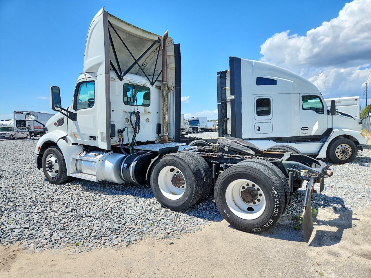 2017 PETERBILT All other VIN 1XPBD49X6HD430848 photo 3