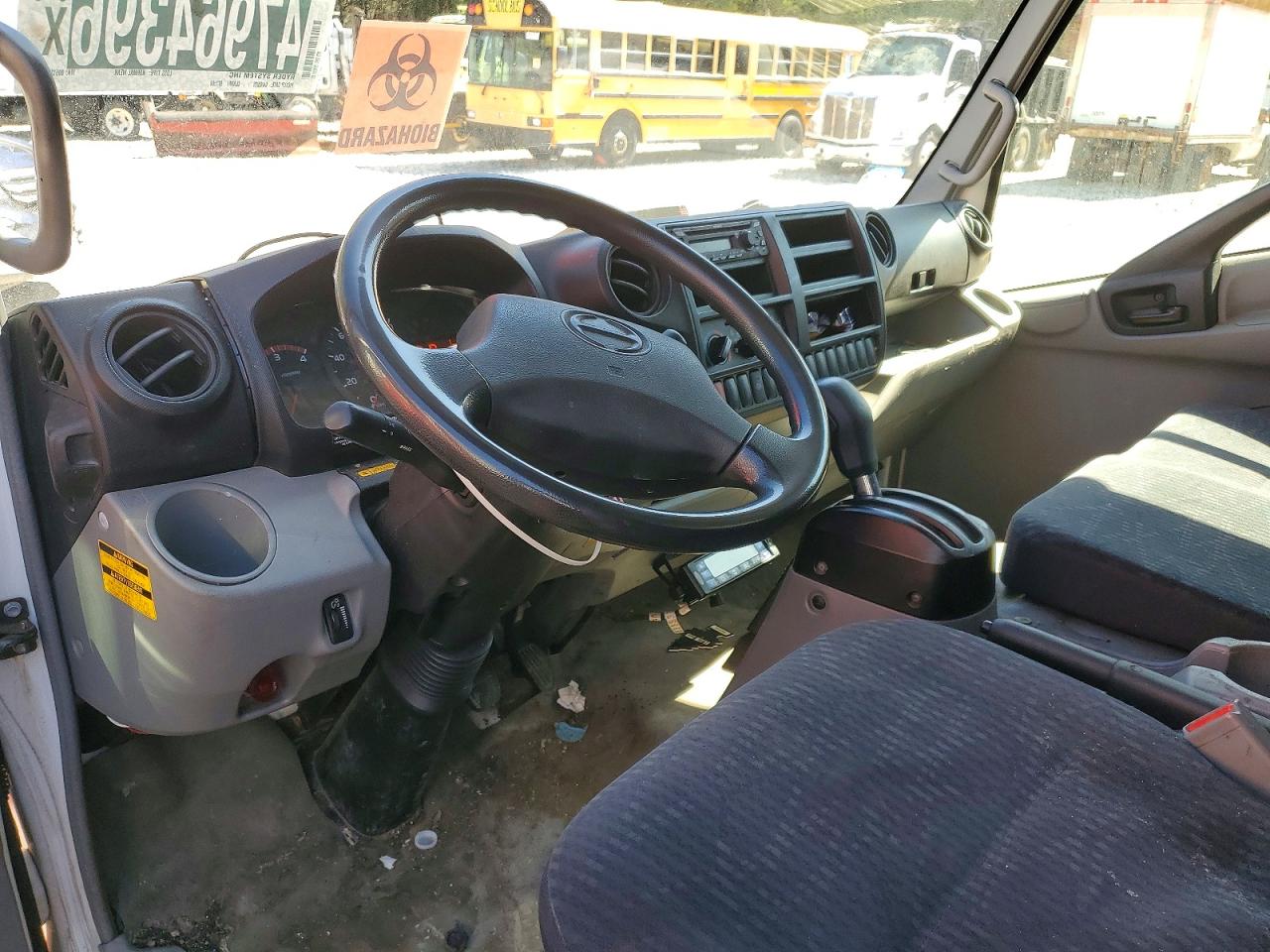 2018 HINO All other VIN JHHRDM2H9JK005125 photo 8