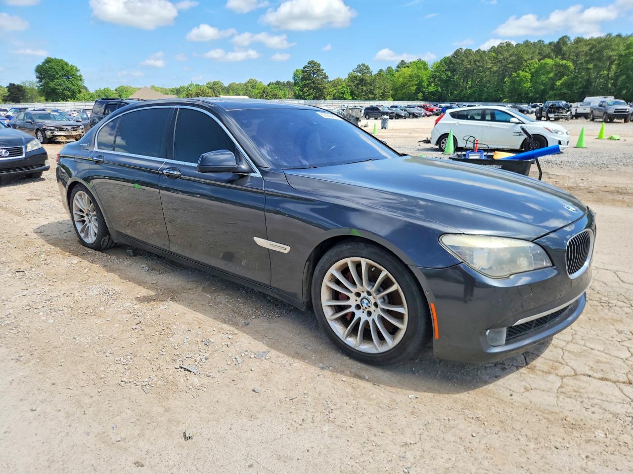 2011 BMW 7 series VIN WBAKX8C57BC198391 photo 4