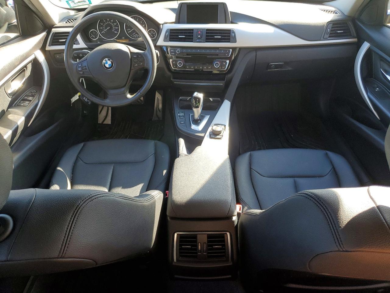 2016 BMW 3 series VIN WBA8E5G58GNT40221 photo 8