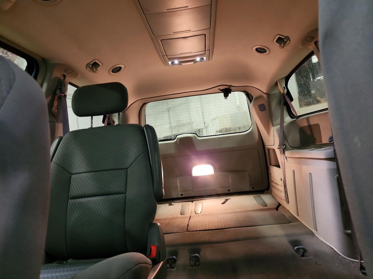 2010 Chrysler Minivan VIN 2A4RR5D10AR284633 photo 10