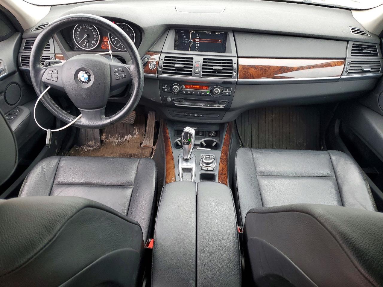 2010 BMW X5 VIN 5UXFE4C5XAL379050 photo 8