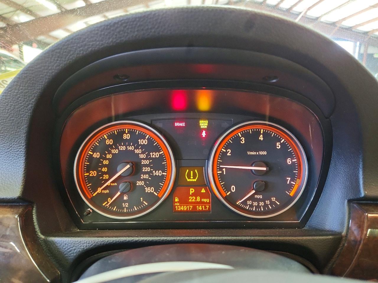 2010 BMW 3 series VIN WBAPK5C55AA647161 photo 9