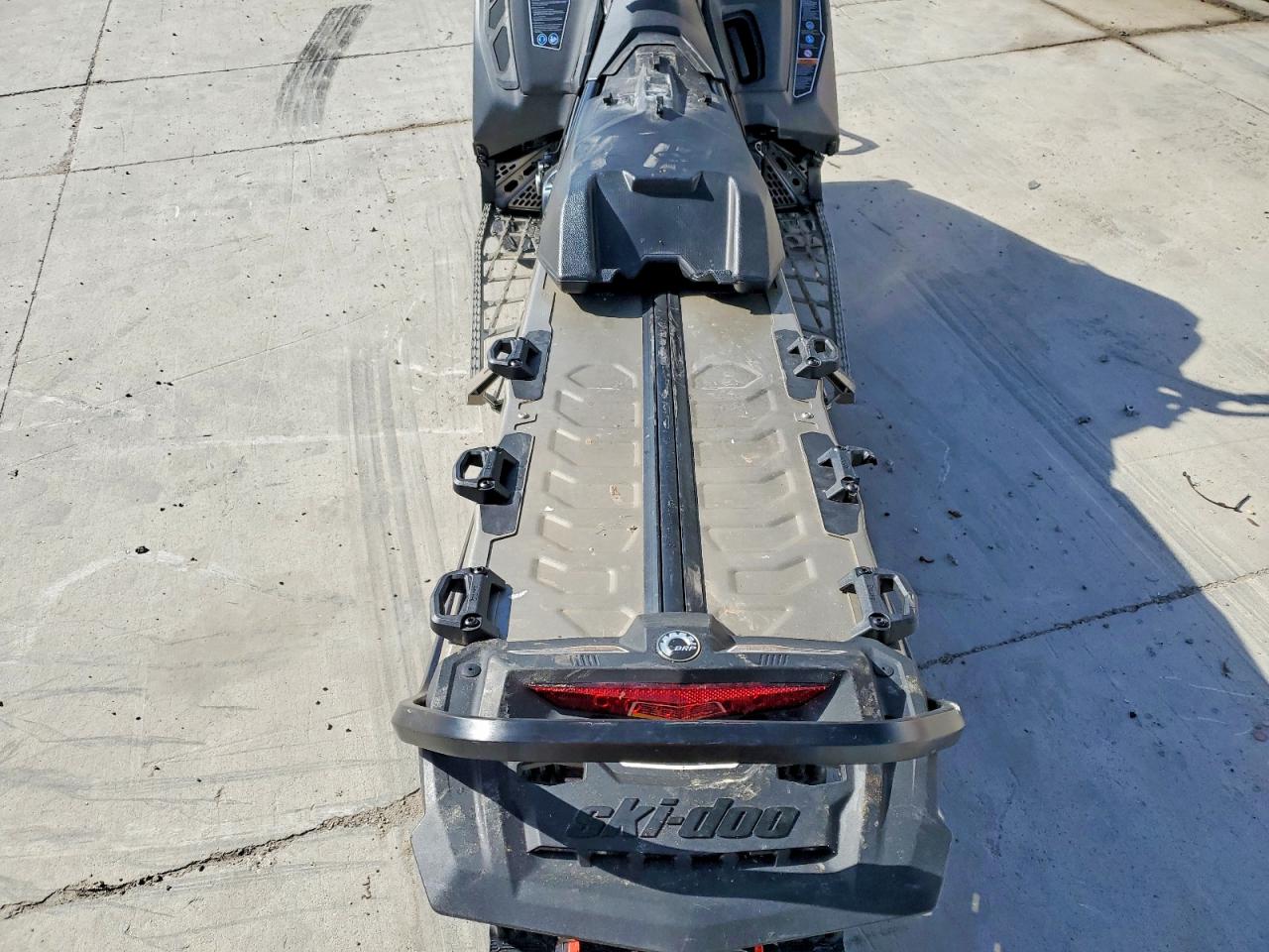 2022 POLR SNOWMOBILE VIN 2BPSTJNB6NV000945 photo 5