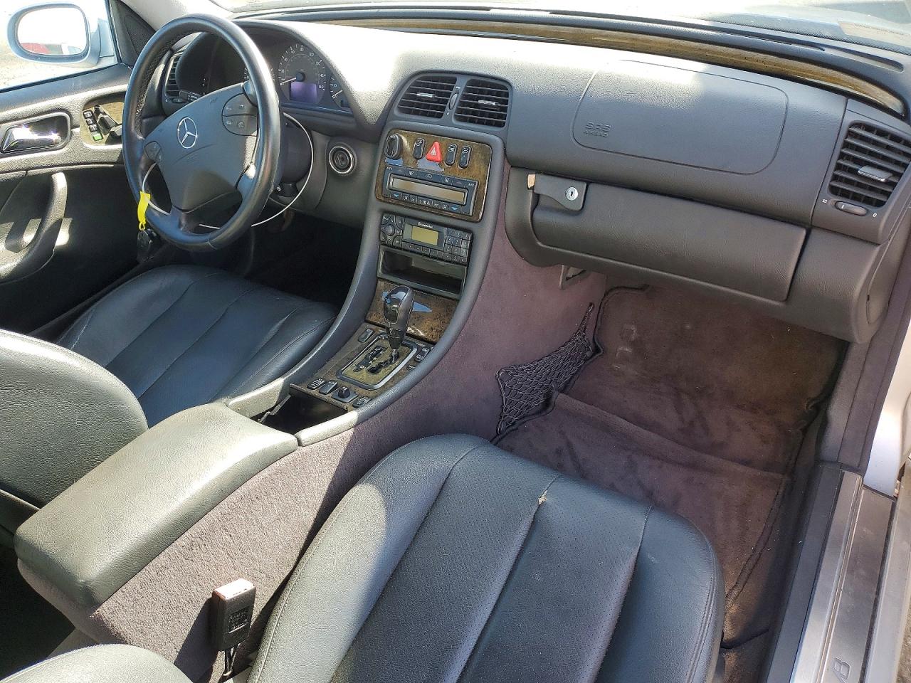 2001 Mercedes-Benz Clk-class VIN WDBLJ70G61T069712 photo 8