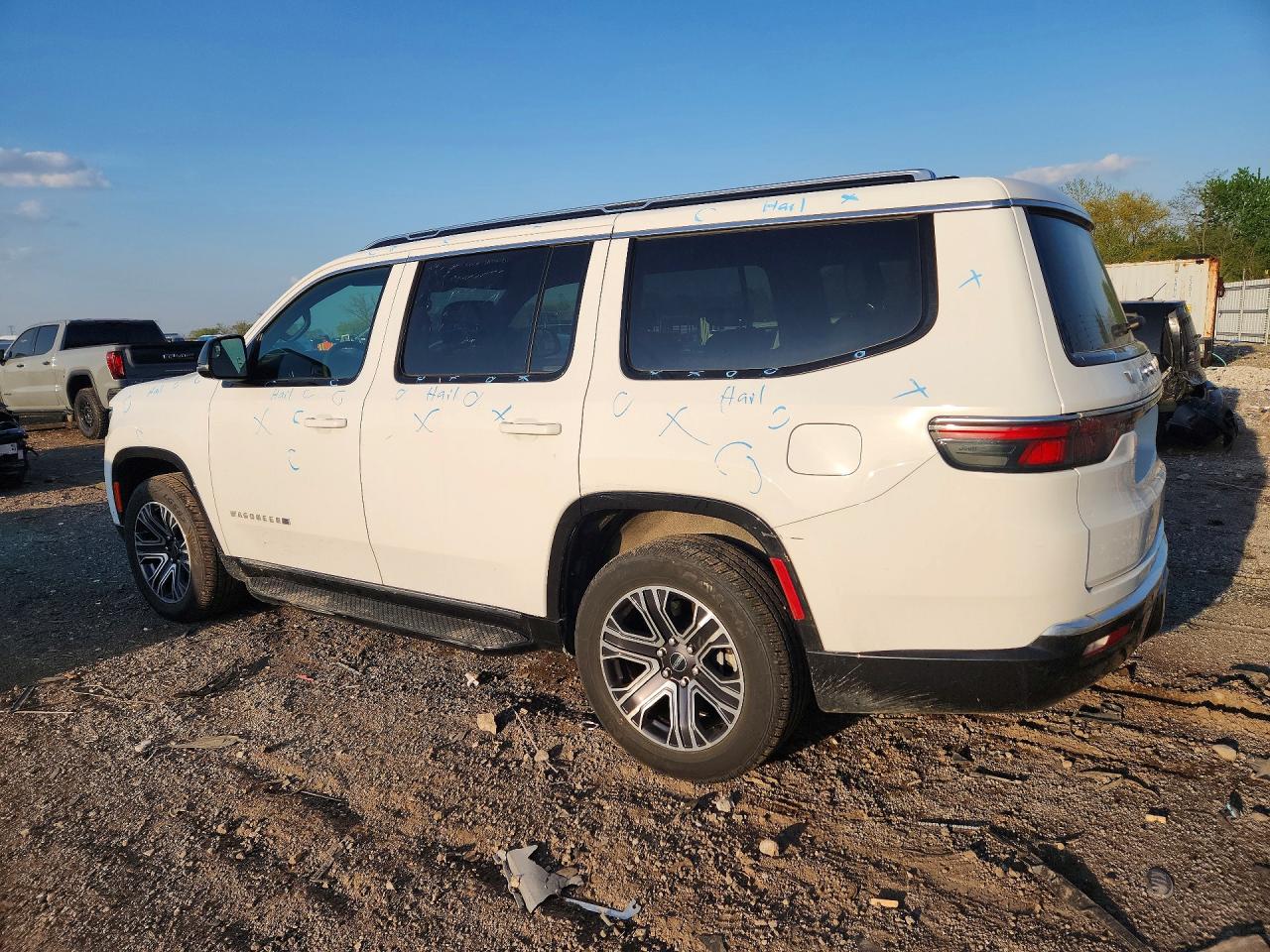 2025 Jeep Wagoneer VIN 1C4SJVBP3SS510119 photo 2