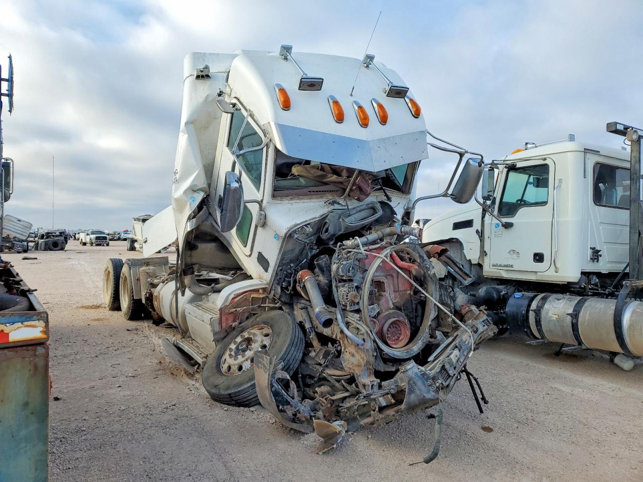 2012 PETERBILT All other VIN 1XPHD49X5CD125117 photo 1