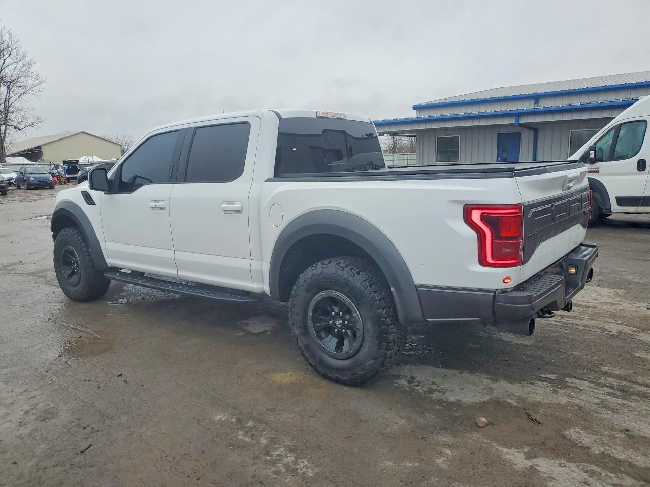 2018 Ford F150 VIN 1FTFW1RG9JFB23051 photo 2