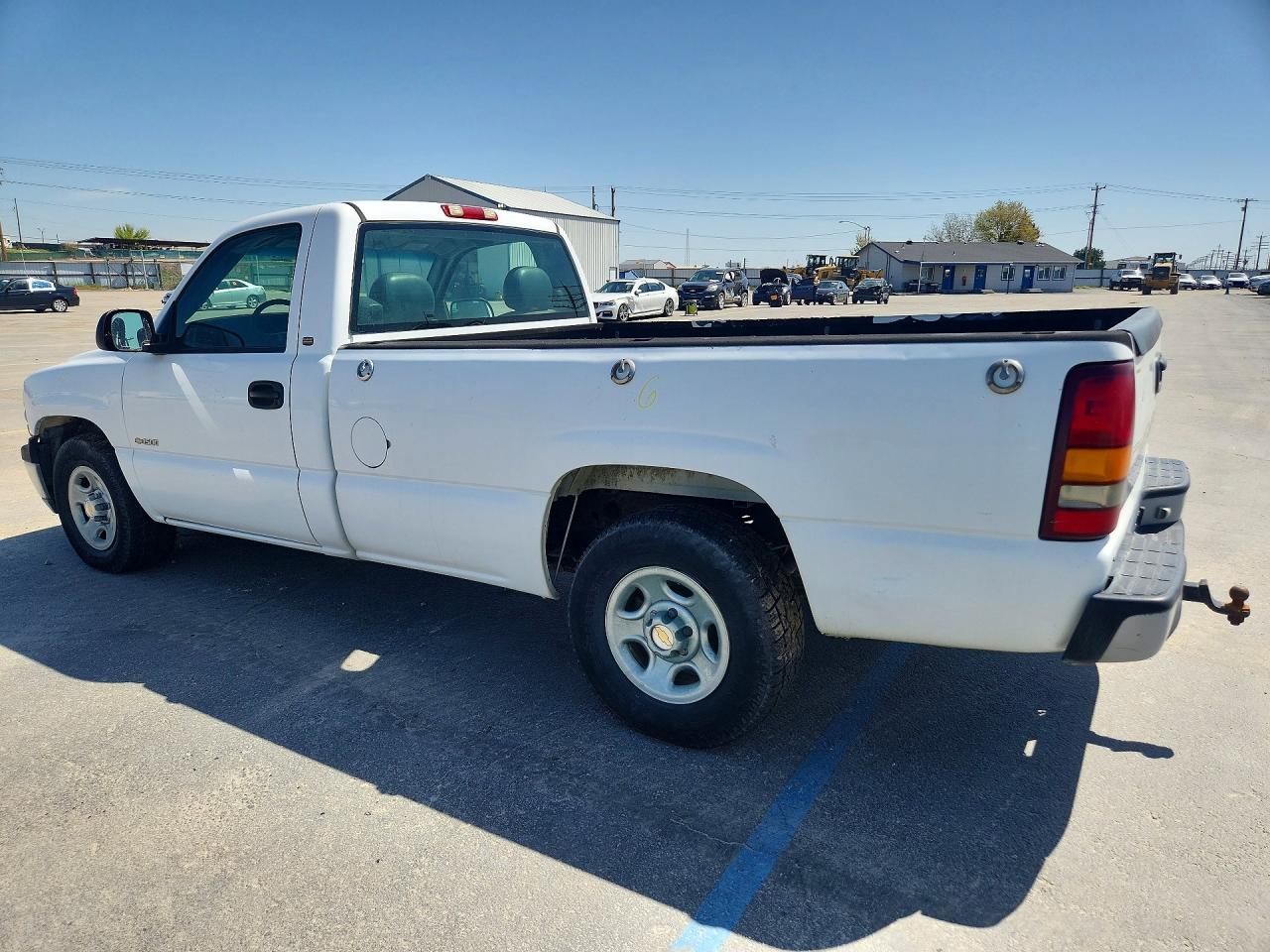 2001 CHEV Silverado VIN 1GCEC14WX1Z260369 photo 2