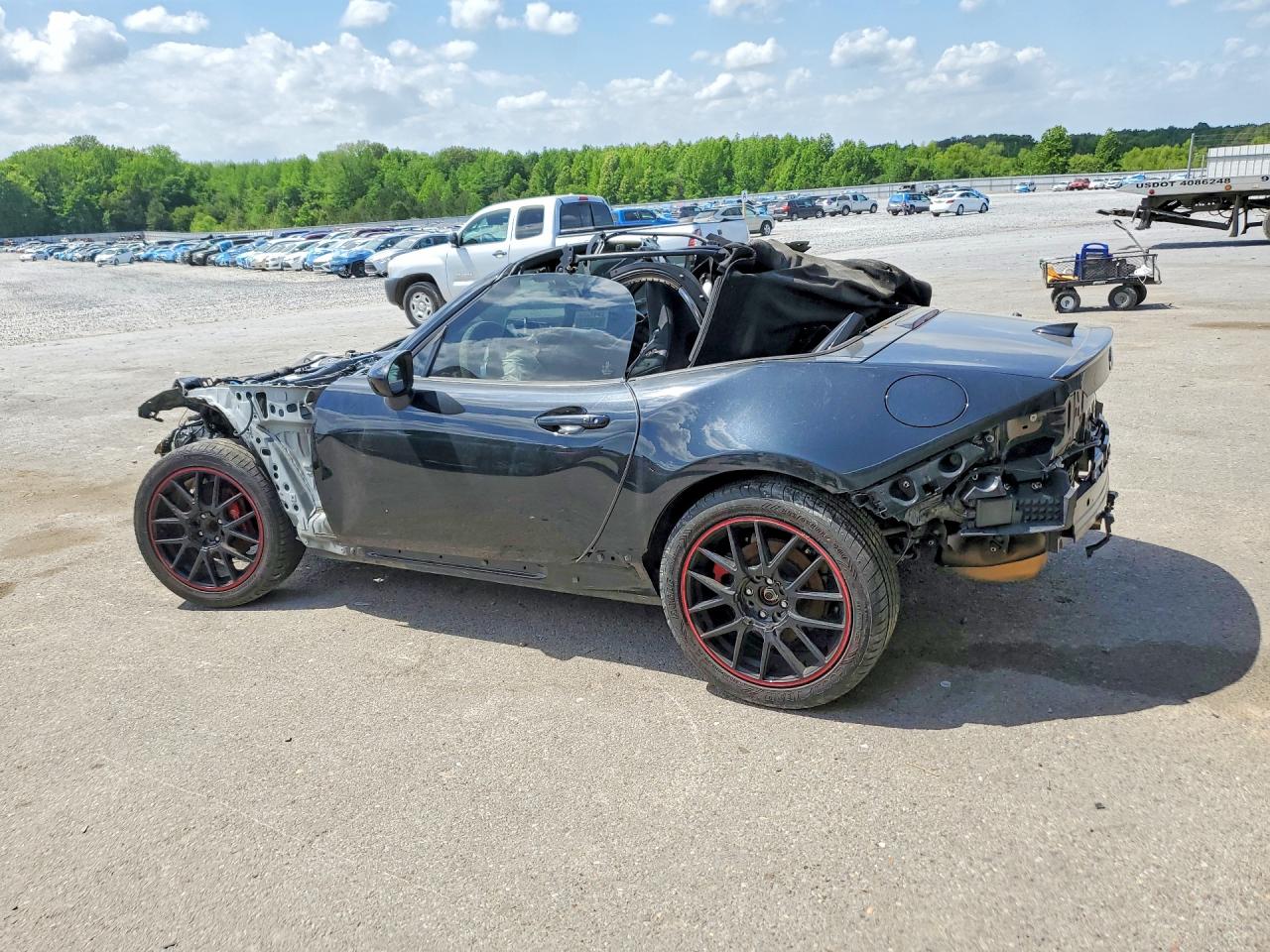 2023 Mazda Mx5 VIN JM1NDAC76P0550631 photo 2
