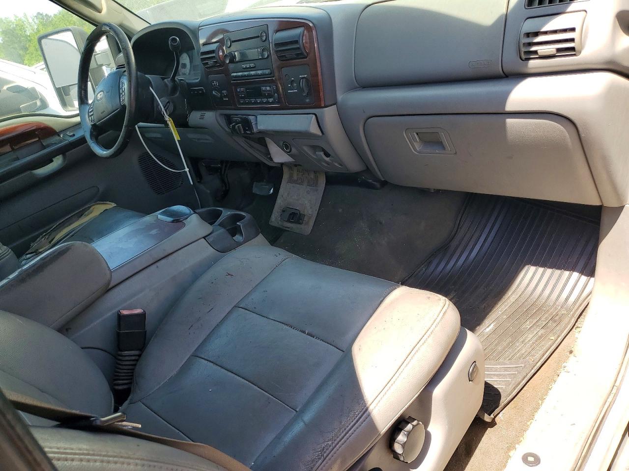 2006 Ford F350 VIN 1FTWX31P06EC19541 photo 8