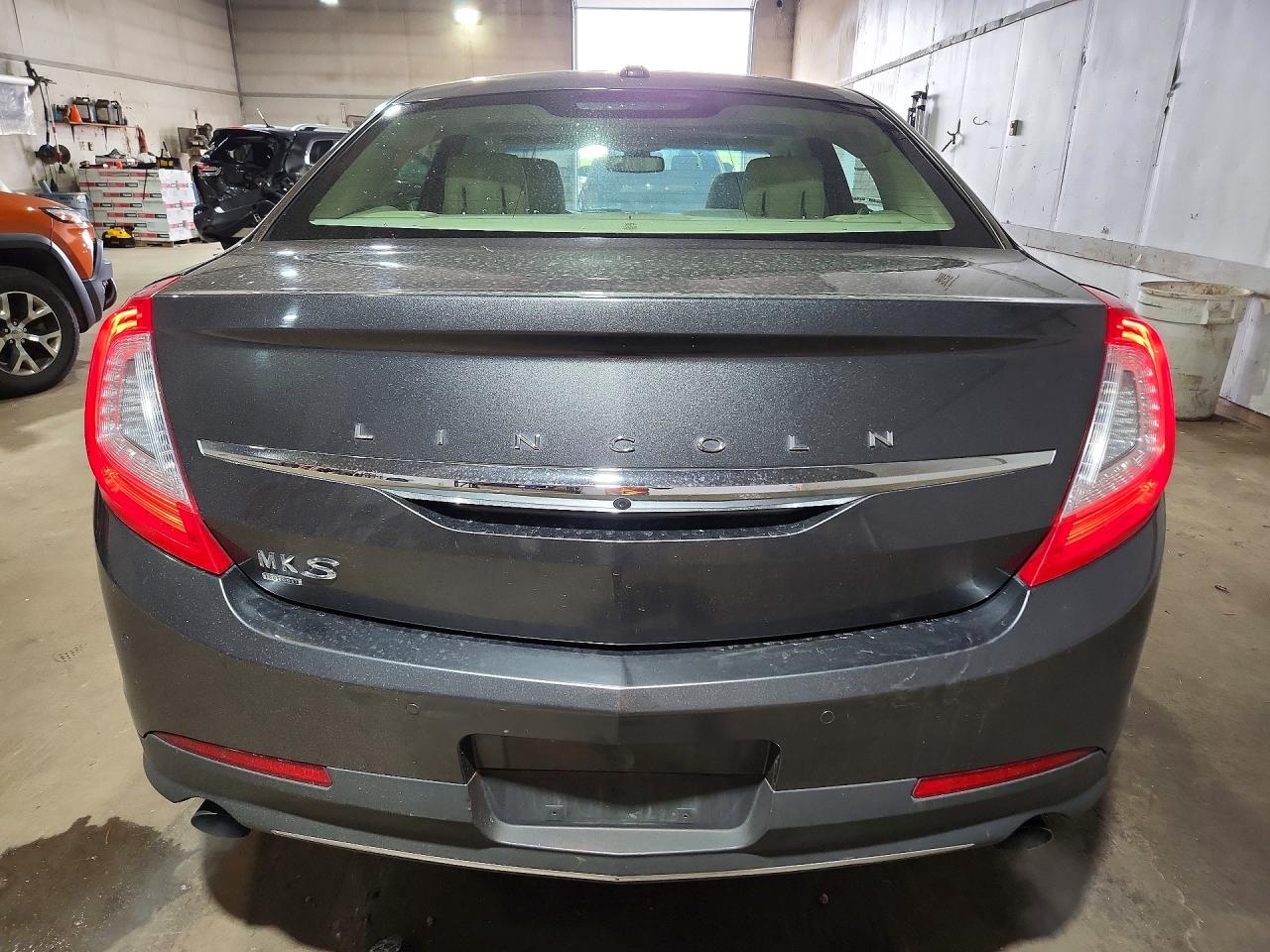 2016 Lincoln Mks VIN 1LNHL9FT2GG602377 photo 6