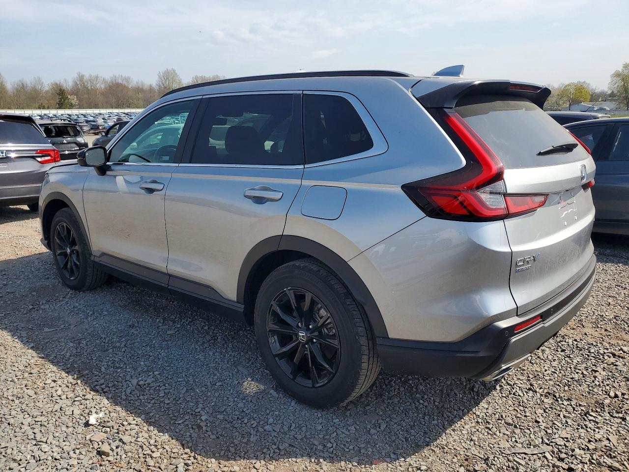 2024 Honda Crv VIN 2HKRS6H89RH809799 photo 2