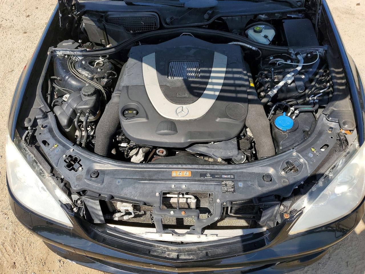 2009 Mercedes-Benz S class VIN WDDNG86X99A240892 photo 11
