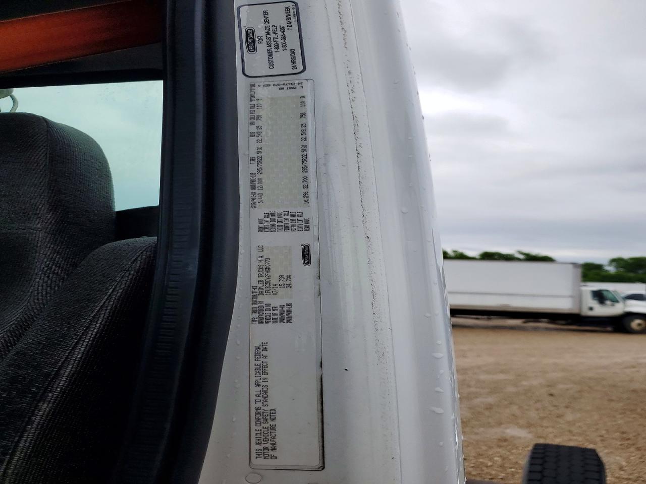 2015 FREIGHTLINER All other VIN 1FUBC5CY2FHGK0773 photo 10