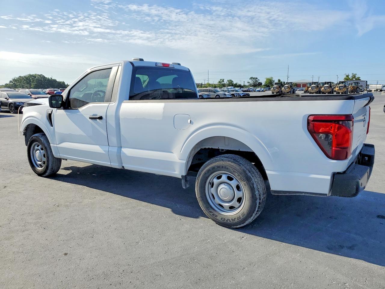 2024 Ford F150 VIN 1FTMF1K51RKD50902 photo 2