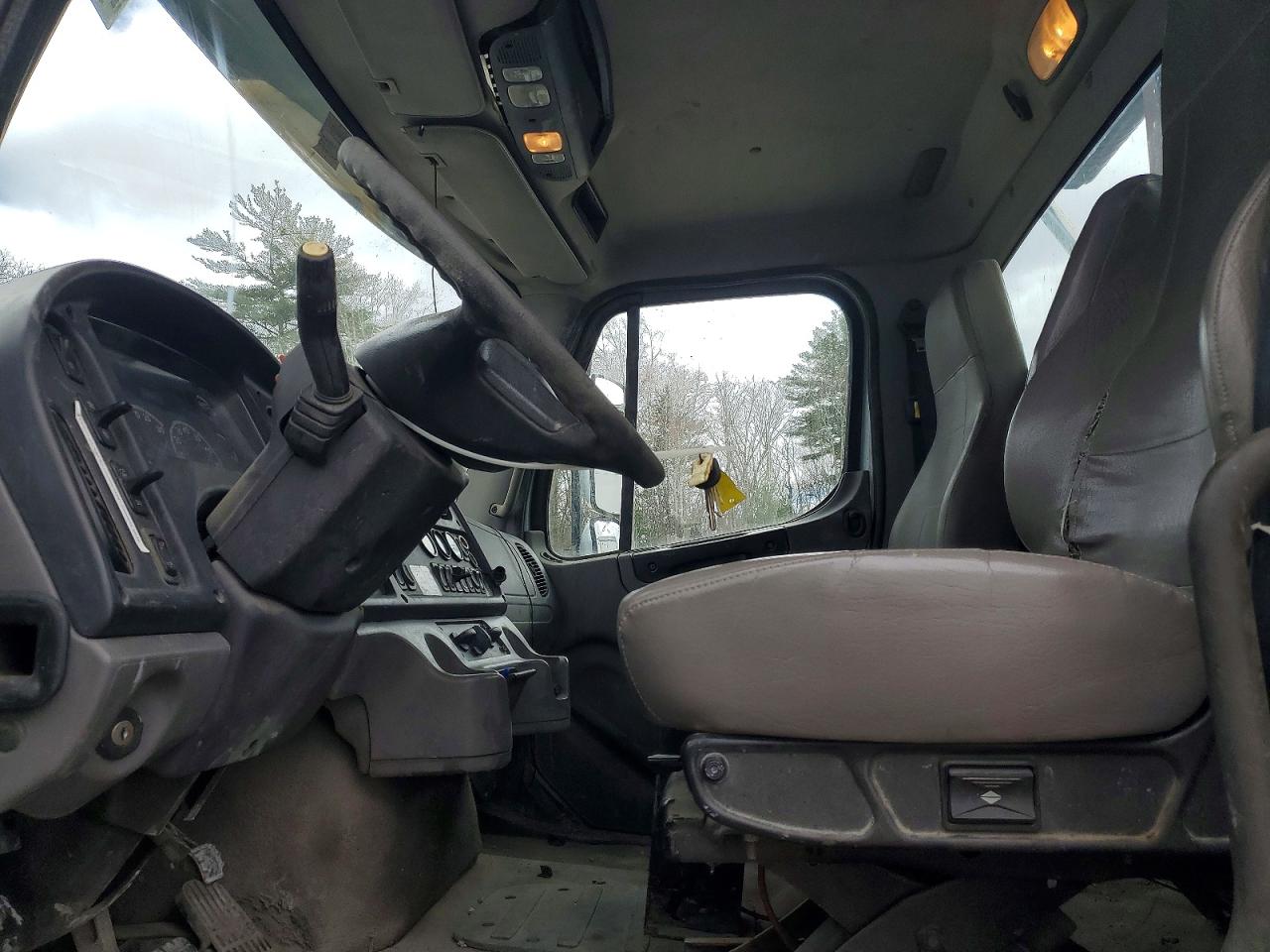 2013 FREIGHTLINER All models VIN 1FVMG3DV4DHFH8939 photo 5