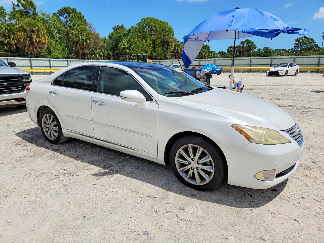 2011 Lexus ES350 VIN JTHBK1EG6B2448179 photo 4