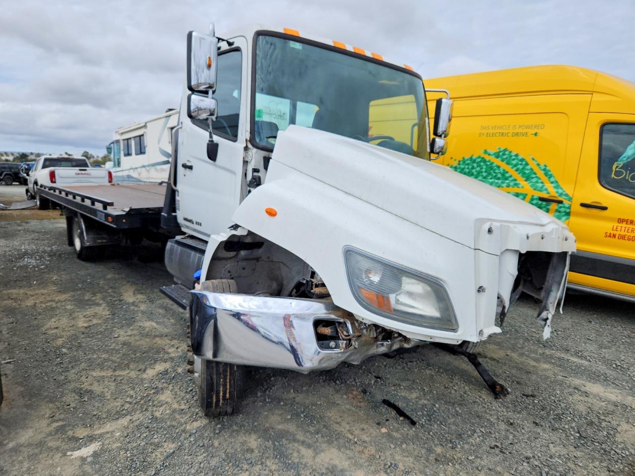2020 HINO All other VIN 5PVNJ8JN9L5S54261 photo 1