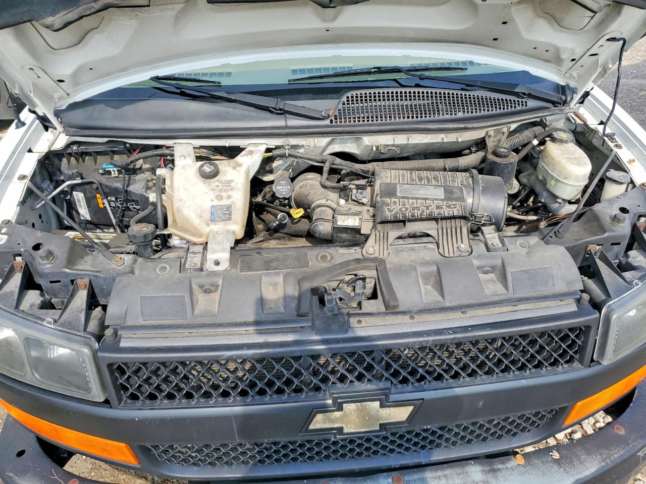 2018 Chevrolet Express VIN 1HA6GVCG5JN001012 photo 11
