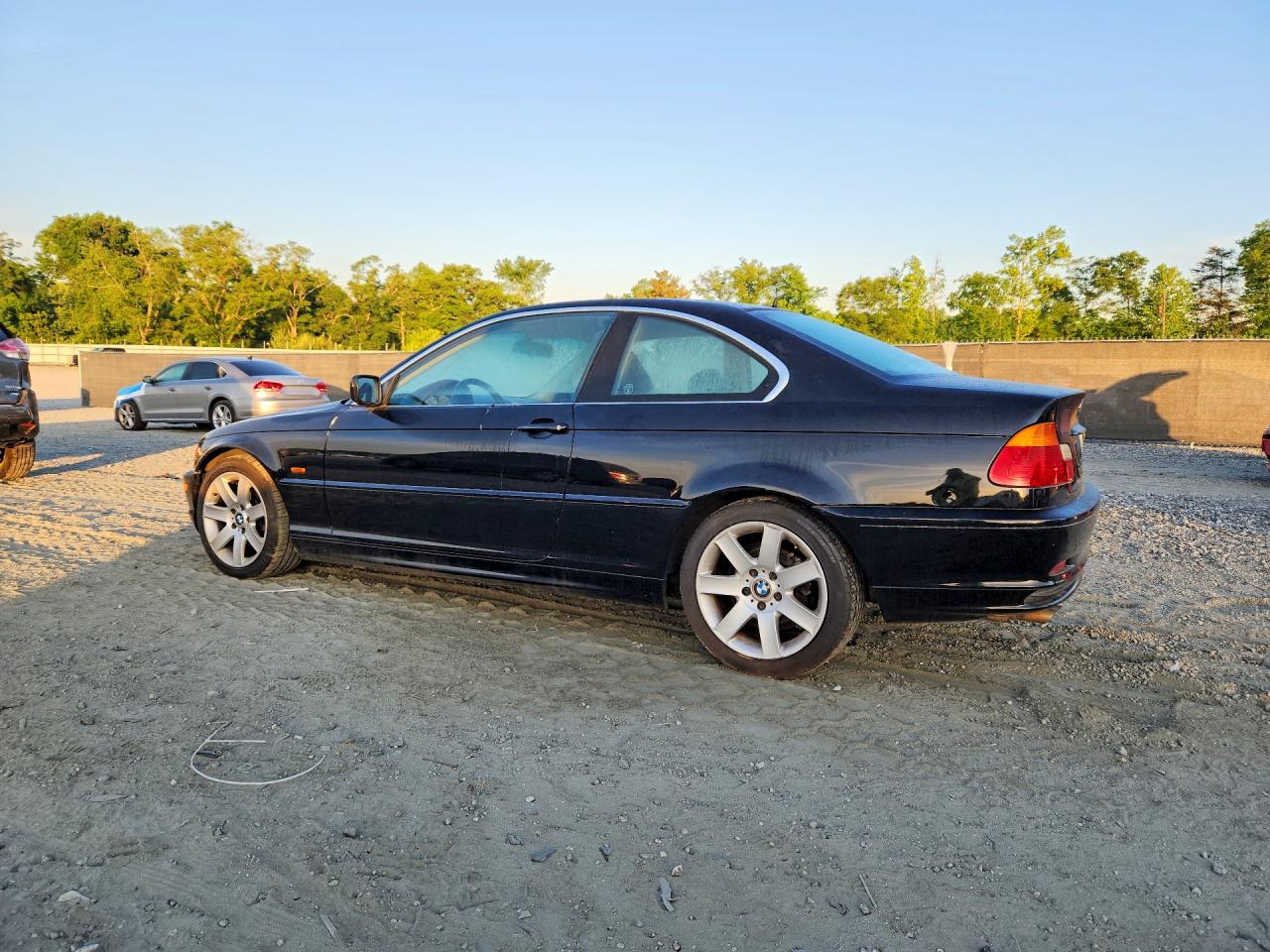 2000 BMW 3 series VIN WBABM3342YJN84319 photo 2