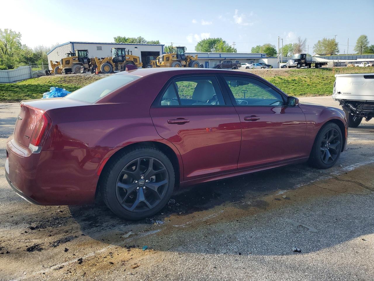 2022 Chrysler 300 VIN 2C3CCADG8NH249266 photo 3