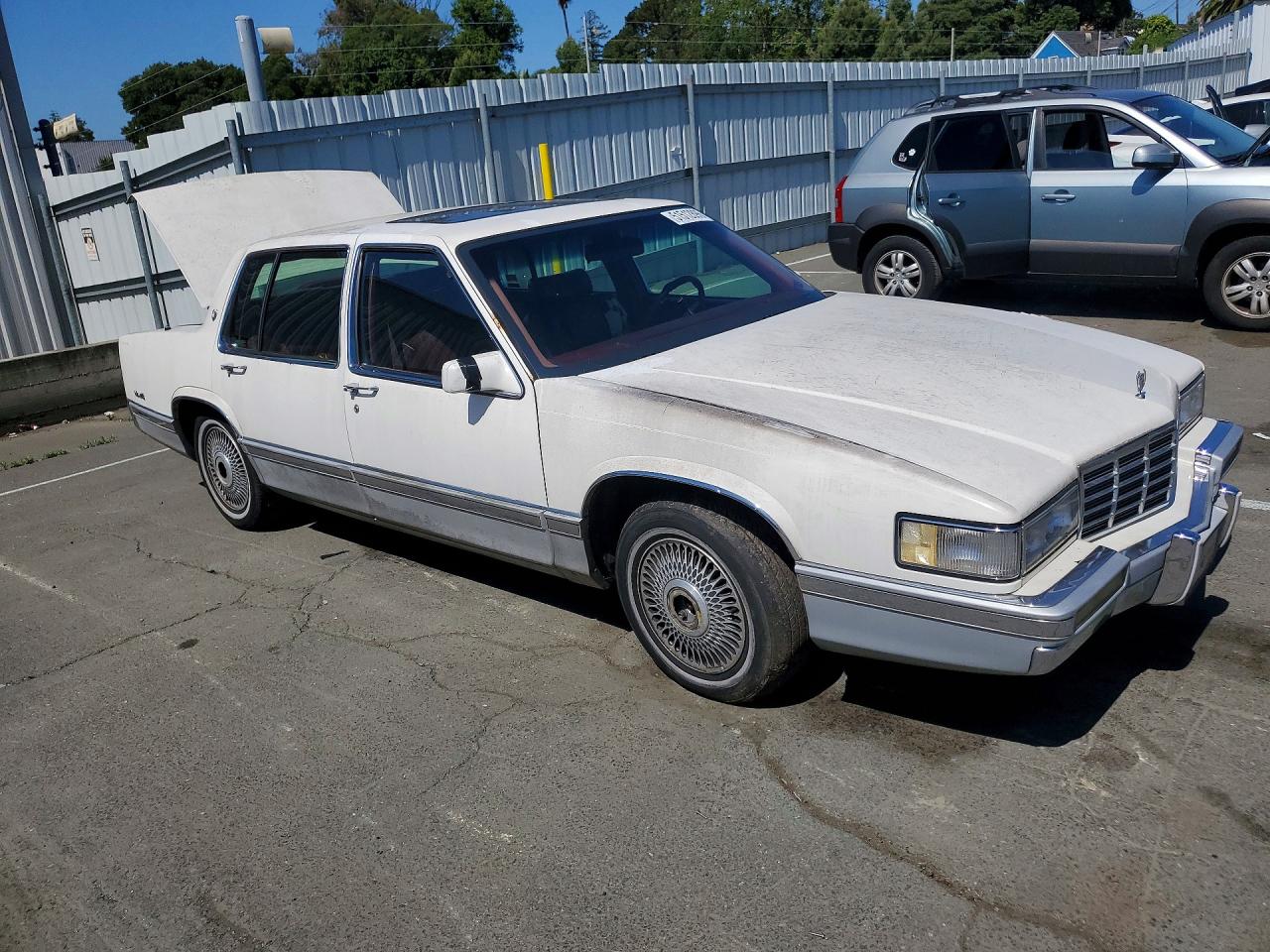 1992 Cadillac Deville VIN 1G6CD53B7N4273080 photo 4