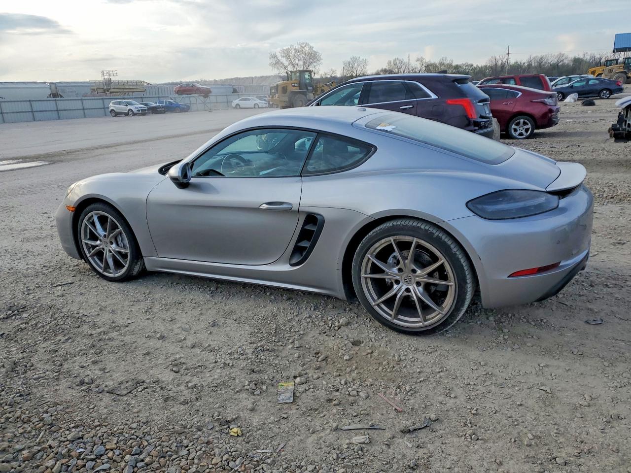 2019 Porsche Cayman VIN WP0AA2A81KS260996 photo 2