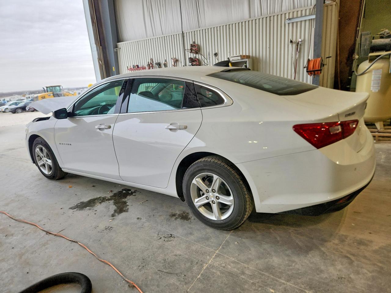 2024 Chevrolet Malibu VIN 1G1ZC5ST2RF148639 photo 2
