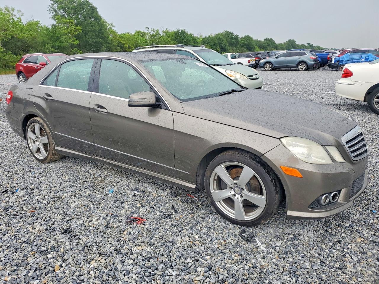 2010 MERCEDES-BENZ E-class VIN WDDHF5GB6AA048691 photo 4