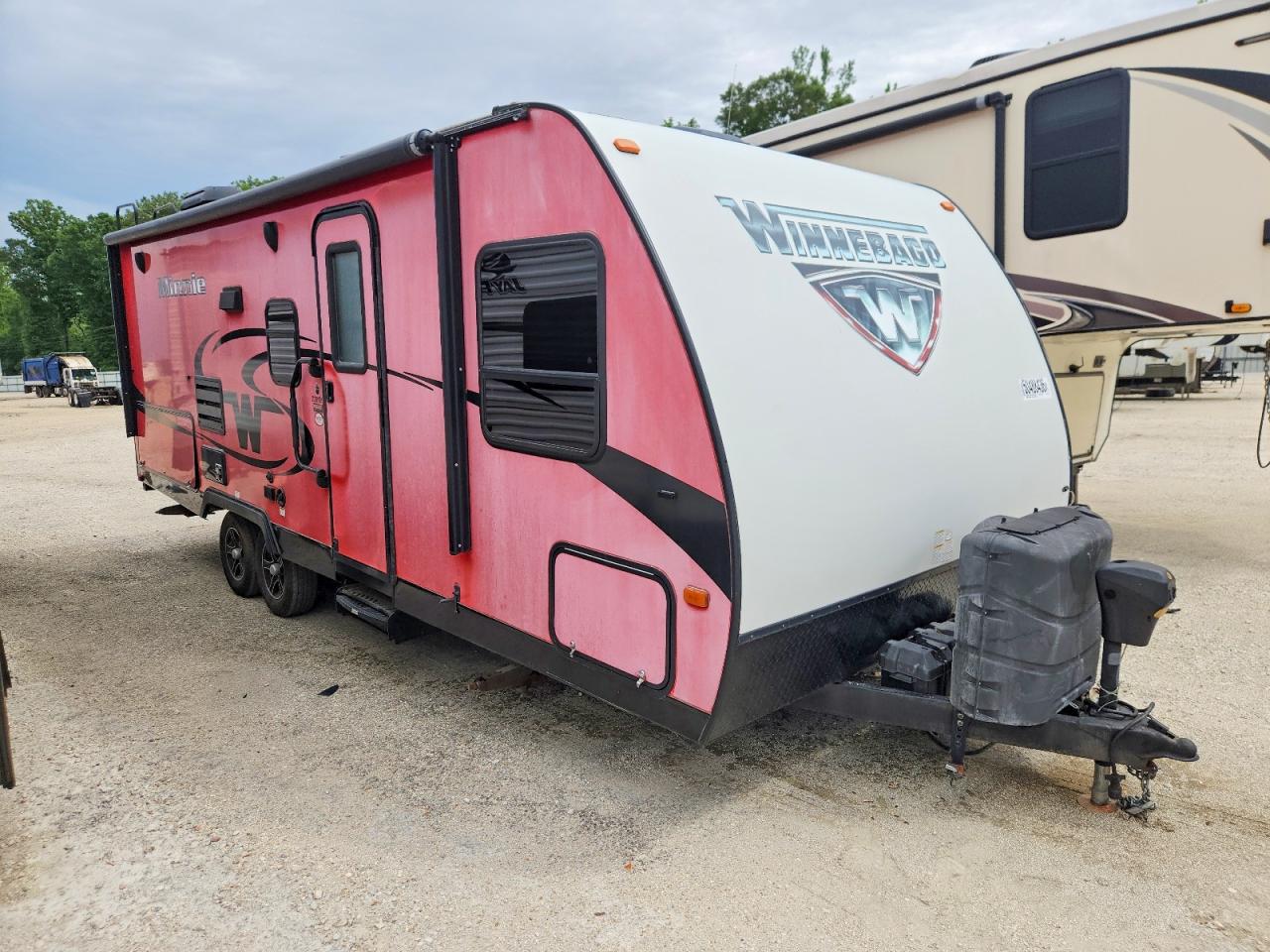2017 WINNEBAGO Mini VIN 54CTM1P28H3031134 photo 1