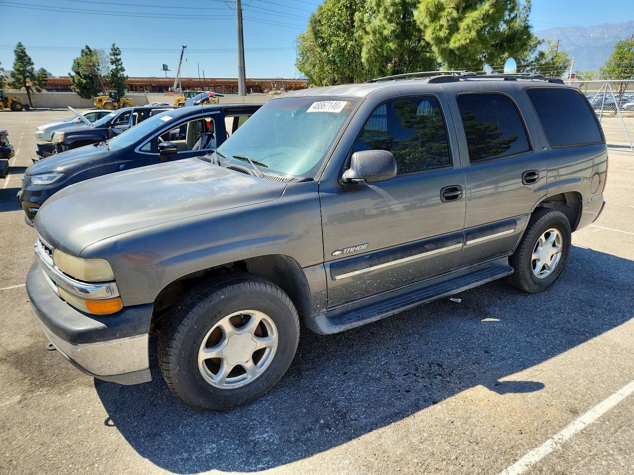 2001 Chevrolet Tahoe VIN 1GNEC13T51R187958 photo 1